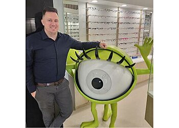 Coffs Harbour Optometrists Dr Rory Dowdall - MEDIOPTICS GREG LUKE OPTOMETRIST  image 1