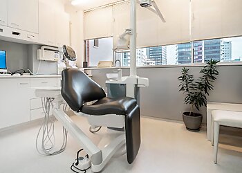 Dr Sally Farhandi - EXCELLENCE IN DENTISTRY