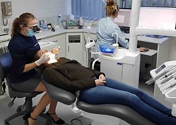 Dr Sarah Cameron - CAMERON DENTAL CARE