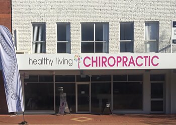 Dr Saxon Selvey - HEALTHY LIVING FAMILY CHIROPRACTIC