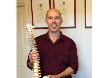 Dr Saxon Selvey - HEALTHY LIVING FAMILY CHIROPRACTIC