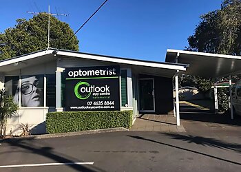 Dr Shannon Smith - OUTLOOK EYE CENTRE OPTOMETRISTS