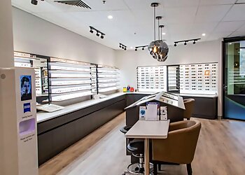 Dr Stephen Henry - STEPHEN HENRY OPTOMETRY