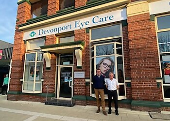 Dr Steven Davis - DEVONPORT EYECARE