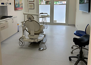 Dr Tom Shumack - SHUMACK DENTAL & IMPLANTS