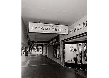 Dr Tony Burgun - BURGUN & WILLIAMS OPTOMETRISTS