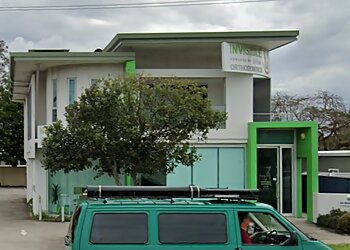 Dr Vas Srinivasan - INVISIBLE ORTHODONTICS