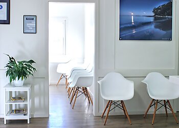 Dr Vincent Au - MEROO STREET FAMILY PRACTICE