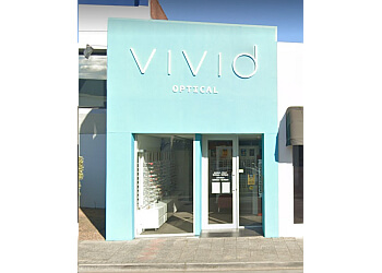 Dr William Howe - VIVID OPTICAL