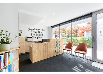 Dr Winnie Wong - CAPITAL CHIROPRACTIC CENTRE