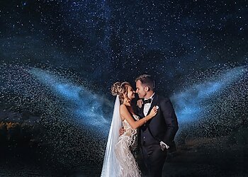 Dreamlife Photos & Video