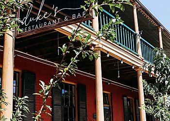 Duke's Restaurant & Bar