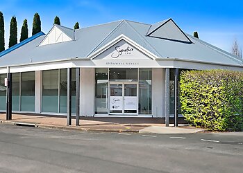 Elizabeth Kenny - SIGNATURE LAW