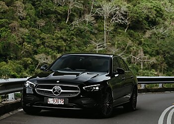 Elliott’s Limousines