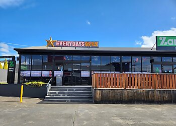 Everydays Smokin BBQ & Bar