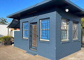 G & M Chapman Painting