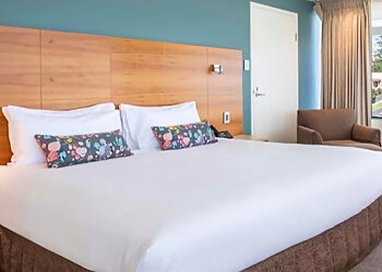 Gateway Hotel by Nightcap Plus