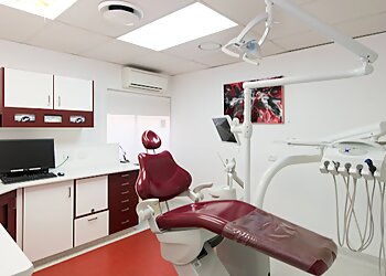 Gladstone Dental Centre 1300 Smiles Central