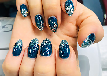 Golden Nails and Beauty Palmerston