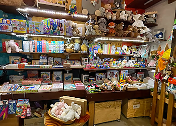 Goldfish Toy Shop