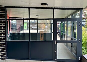 Guy's Glass & Glazing