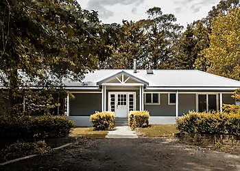 Holmes Building & Design