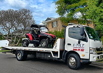 Sunshine Coast Towing Services I-Tilt Towing image 1