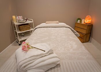 Illume Makeup and Beauty Bar