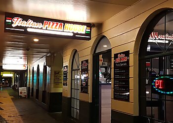 Italian Pizza House