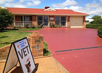 Queanbeyan Veterinarians Jerrabomberra Veterinary Clinic image 1