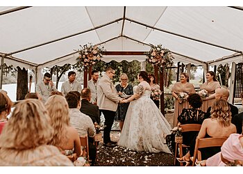 Kellie Rainbow Celebrant Gladstone