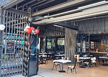 Kickin'Inn Spring Hill