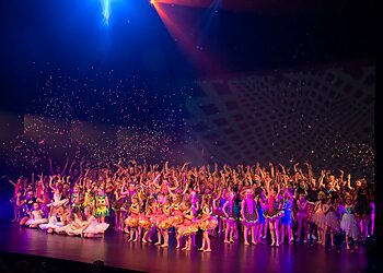 LM Dance School