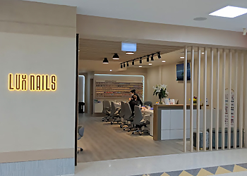 LUX Nail & beauty Albany