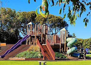 Lake Pertobe Motor Boats