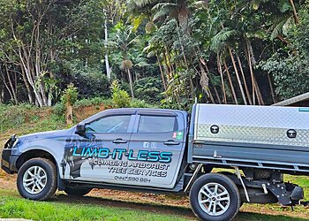 Coffs Harbour Tree Services Limb-it-Less image 1