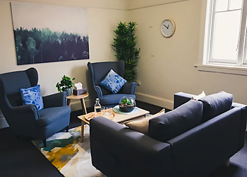 Linda Bruce - THE HELP CENTRE