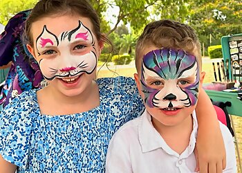 Luke & Kim Facepainting & Balloon Twisting