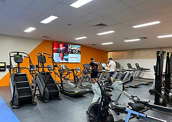 Hervey Bay Gyms Mako's Health Club image 1