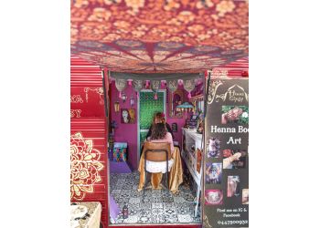 Mandi's Face Painting and Henna Gipsy