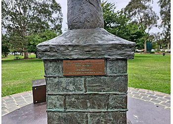 Mary Poppins Birthplace Statue
