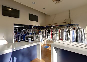 Master Dry Cleaners