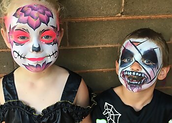 Miki's Face Painting