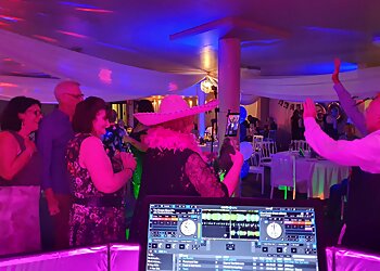 Mobile DJ Hire, DJ Dynablend
