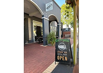 Mojo's Kitchen and Bar