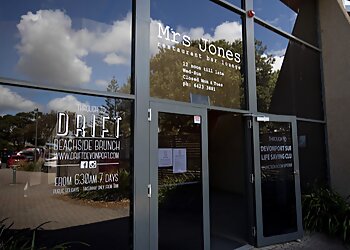 Mrs Jones Restaurant Bar Lounge