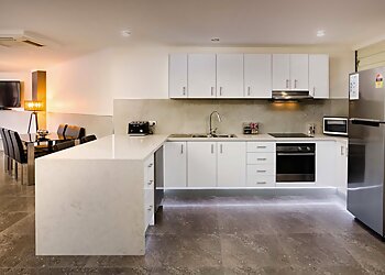 Nautilos on the Harbour