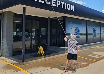 Wagga Wagga Window Cleaners Neeves Window Cleaning Services image 1