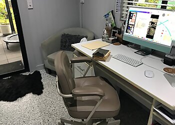 Nicky Wood Wise Healthy Living Natural Therapies