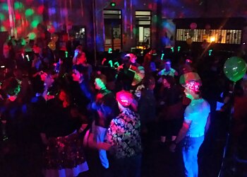 Paul Simpson's DJ Karaoke & Jukebox Hire